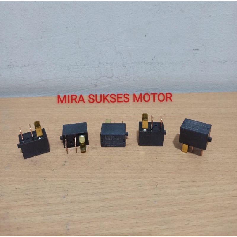 RELAY OMRON 12V KAKI 4 ORIGINAL WARNA HITAM