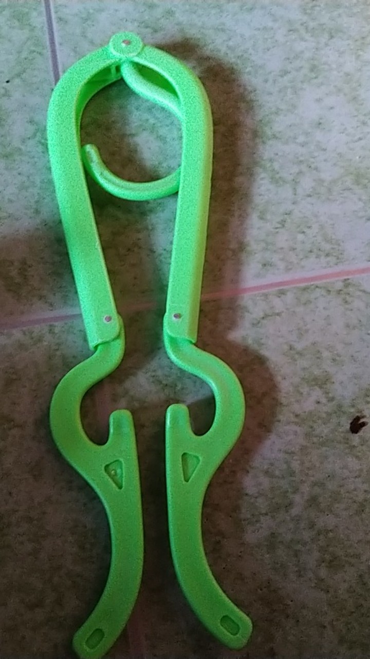 Gantungan Baju Lipat