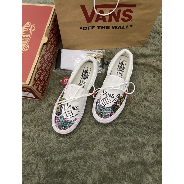 SEPATU SNEAKER SLIP ON WANITA KRIS GOTO BNIB WHITE KARAKTER BUNGA DT