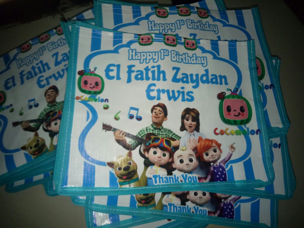 Tas Ultah Custom Bento  Uk 25  X 18 X 20 - Kualitas Bahan Tebal Dan Bagus