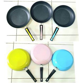 TEFLON UKURAN 20 CM WARNA ANTI LENGKET TANPA  MINYAK  