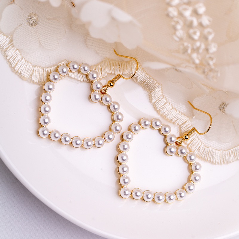 Anting Tusuk Love Aksen Mutiara Earring fashion Wanita Korea Aksesoris Fashion