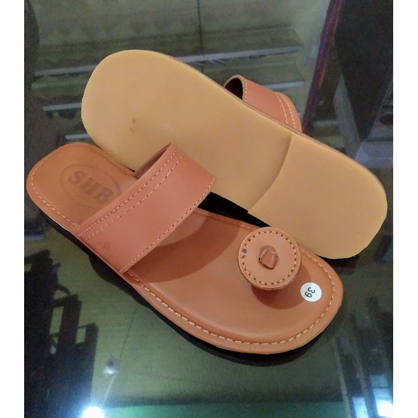 Sandal Teplek Wanita Full Kulit Jamur , Outsole Karet Mentah
