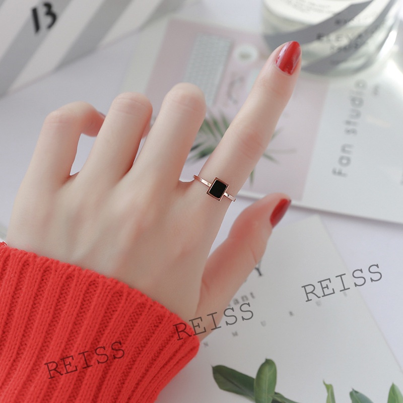 Cincin Titanium Persegi Geometris Klasik Rose Gold Dengan Cincin Jari Indeks Shell Hitam Stainless