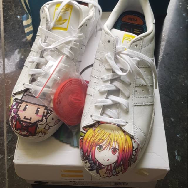 Adidas Superstars edisi Pharell William