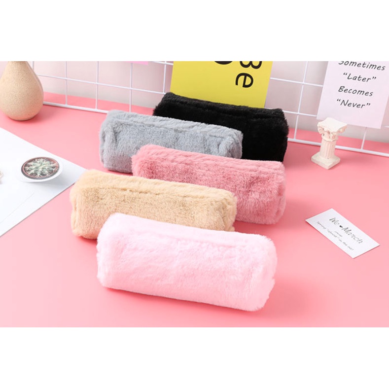 

tempat pensil bulu/ tempat pensil lucu/ tempat pensil murah/ tempat pensil unik/ tempat pensil sekolah/ tempat pensil kerja