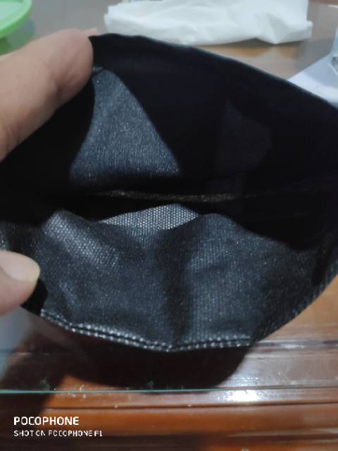 Masker KAIN PREMIUM isi tisue 2 lapis ASLI, di lapis kain fooring, agar lembut dan nyaman di pakai,