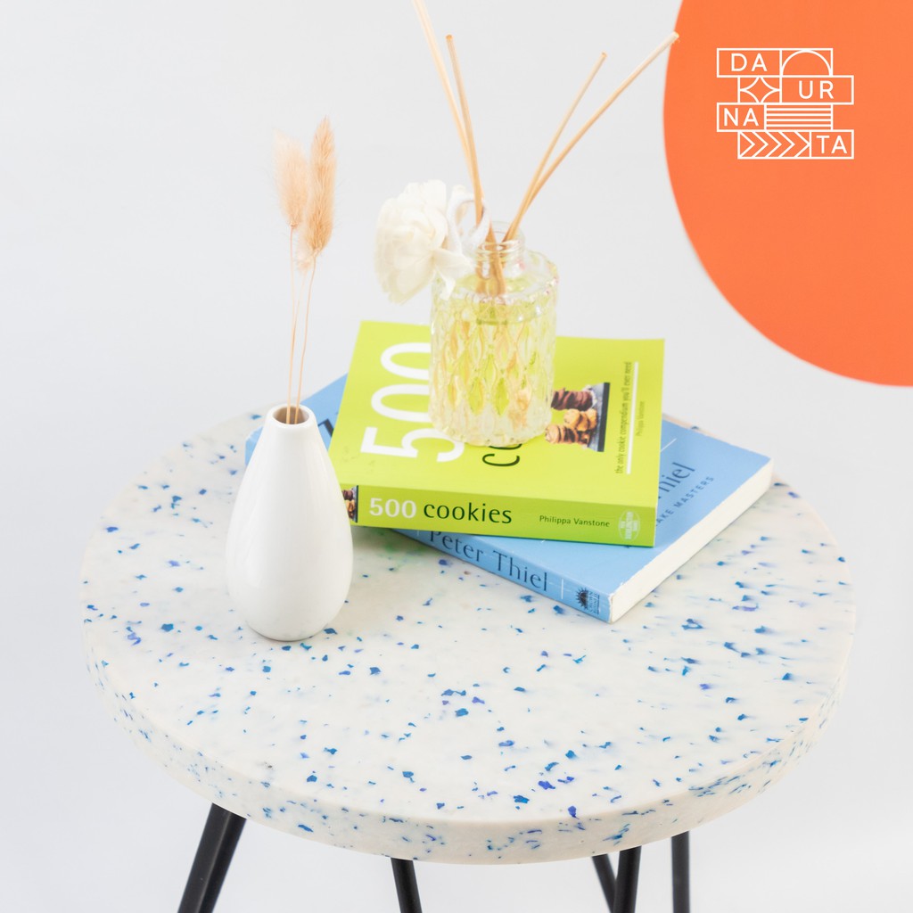 

Dekornata Stool Unik Kaki Besi Material Daur Ulang / Besi / Minimalis / Daurnata