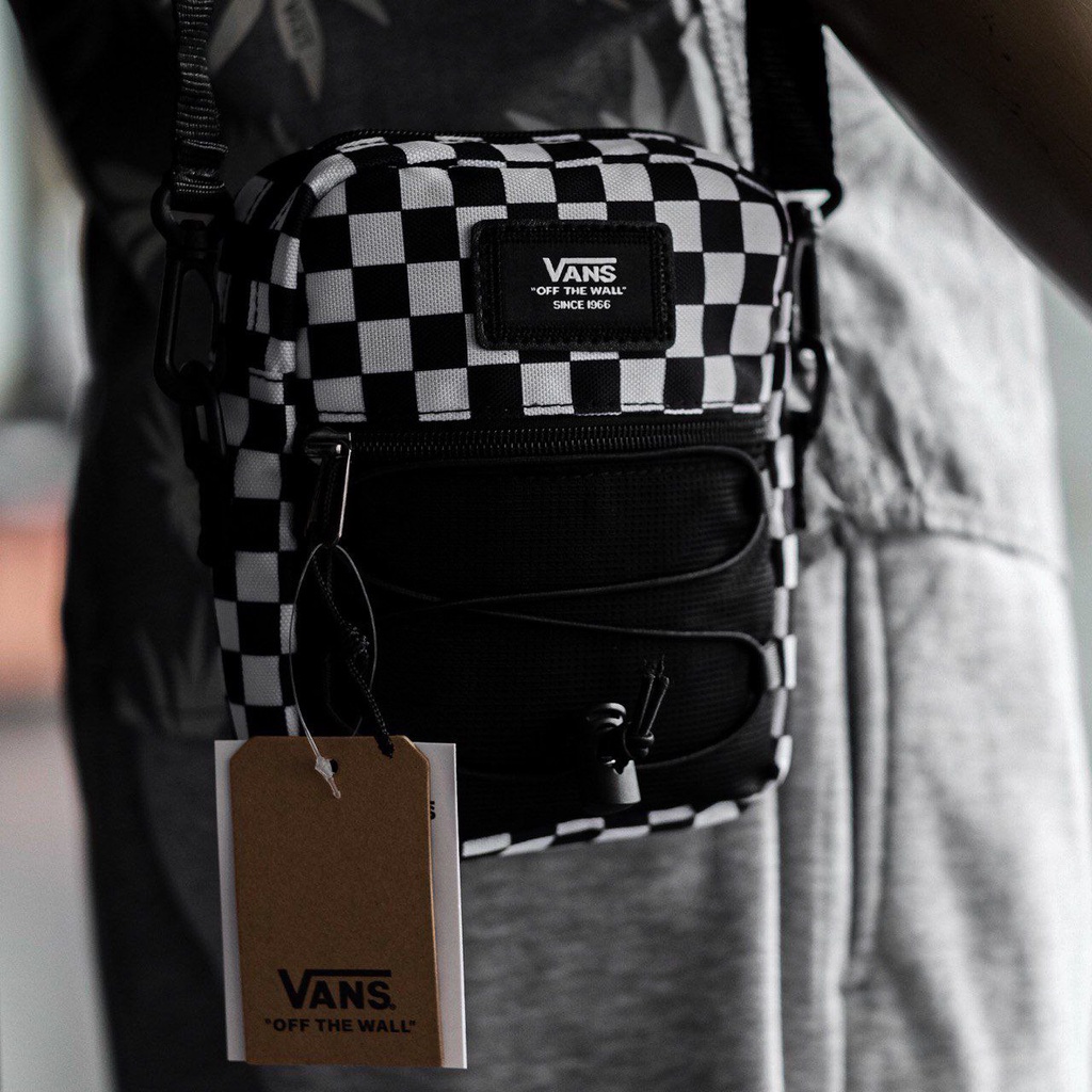 SALE DISKON! ORIGINAL VANS SLINGBAG / V4NS SHOULDERBAG / V4NS WAISTBAG / TAS BAHU V4NS 100% ORIGINAL BNIB