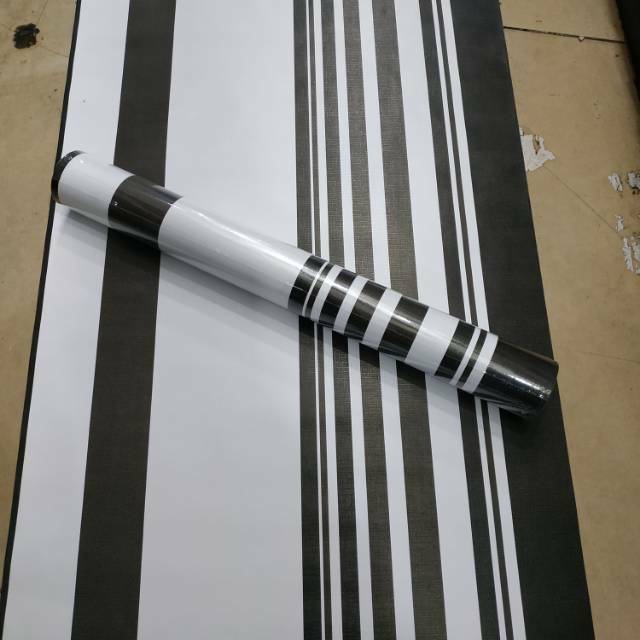 WALLPAPER STIKER DINDING MOTIF.SALUR HITAM DASAR PUTIH