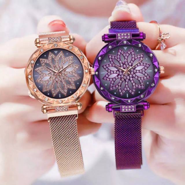 Jam Tangan Wanita Magnetik Diamond Bunga Case Hitam Gold CC-12