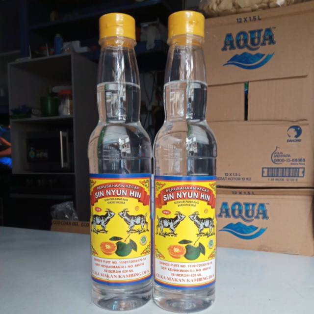 

Cuka Makan Singkawang cap Kambing kembar 620ml