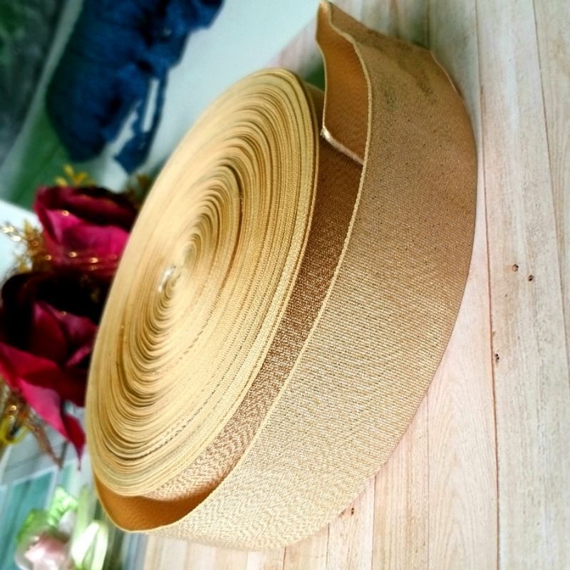 

per meter,pita mas/gold lembut lebar 3.8cm.