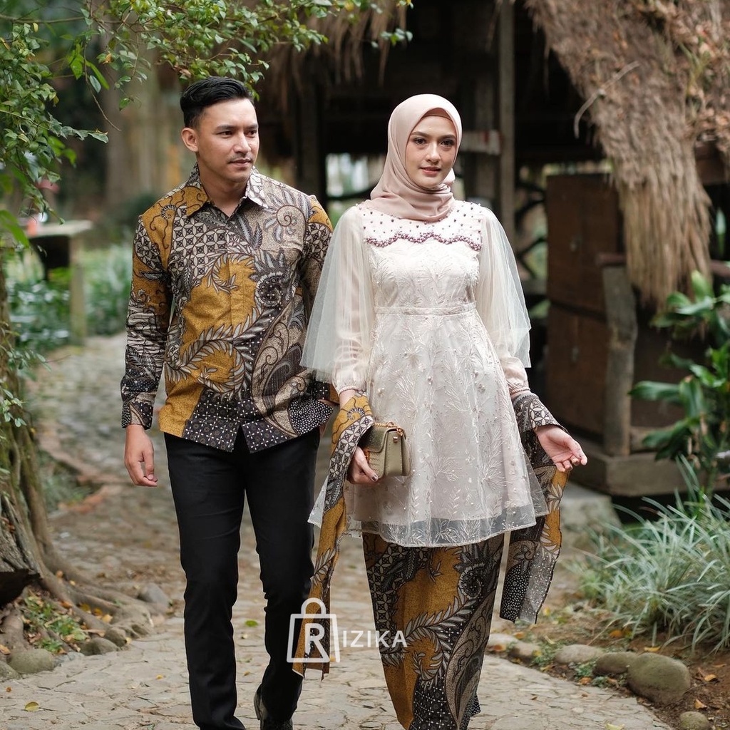 Kebaya Couple Modern Kebaya Wisuda Lamaran Baju Tunangan Batik Brukat Terbaru Baju Couple Pasangan Kondangan Terbaru 2022