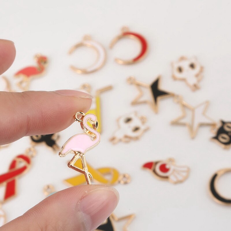 Liontin Enamel Bentuk Hewan Bulan Bintang Pita Charms Untuk Membuat Perhiasan