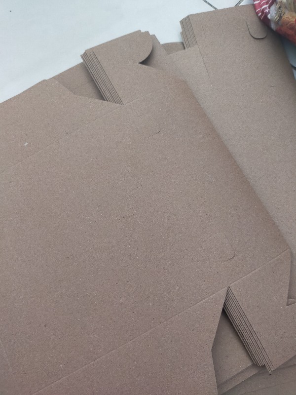 Box Nasi Coklat Tutup Sambung Biasa Uk 20x20x7, 5 Isi 10