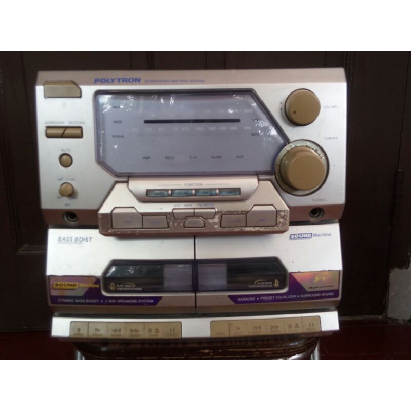 Tape radio jadul Polytron Sound Machine Bass Bost