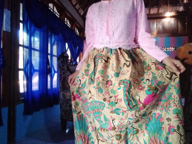 Couple Batik Brokat Krisna Merak (only Pink)