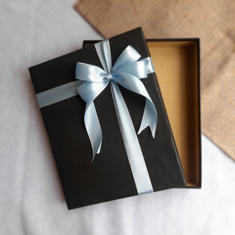 

Hard Box Kado / Bungkus Kado / Kotak Kado
