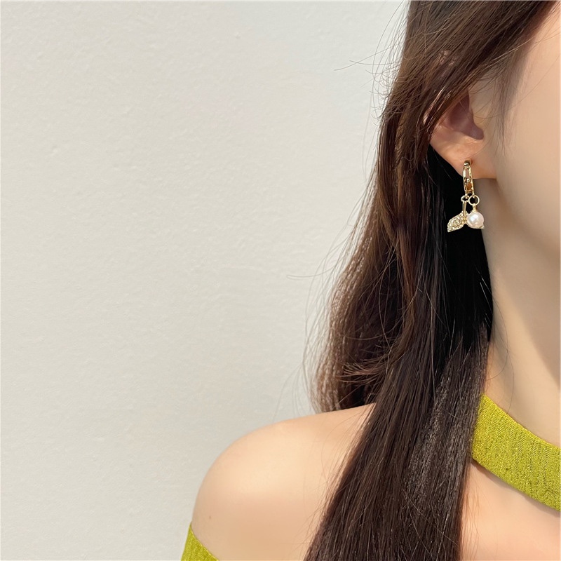 XiaoboACC Anting Tusuk Gantung Silver S925 Desain Ekor Ikan Hias Mutiara Untuk Wanita