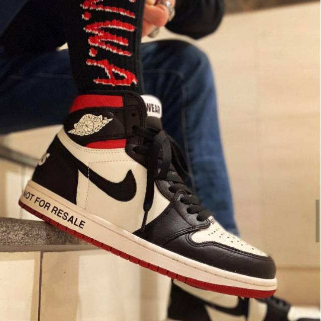 NIKE AIR JORDAN 1 HIGH BRED TOE