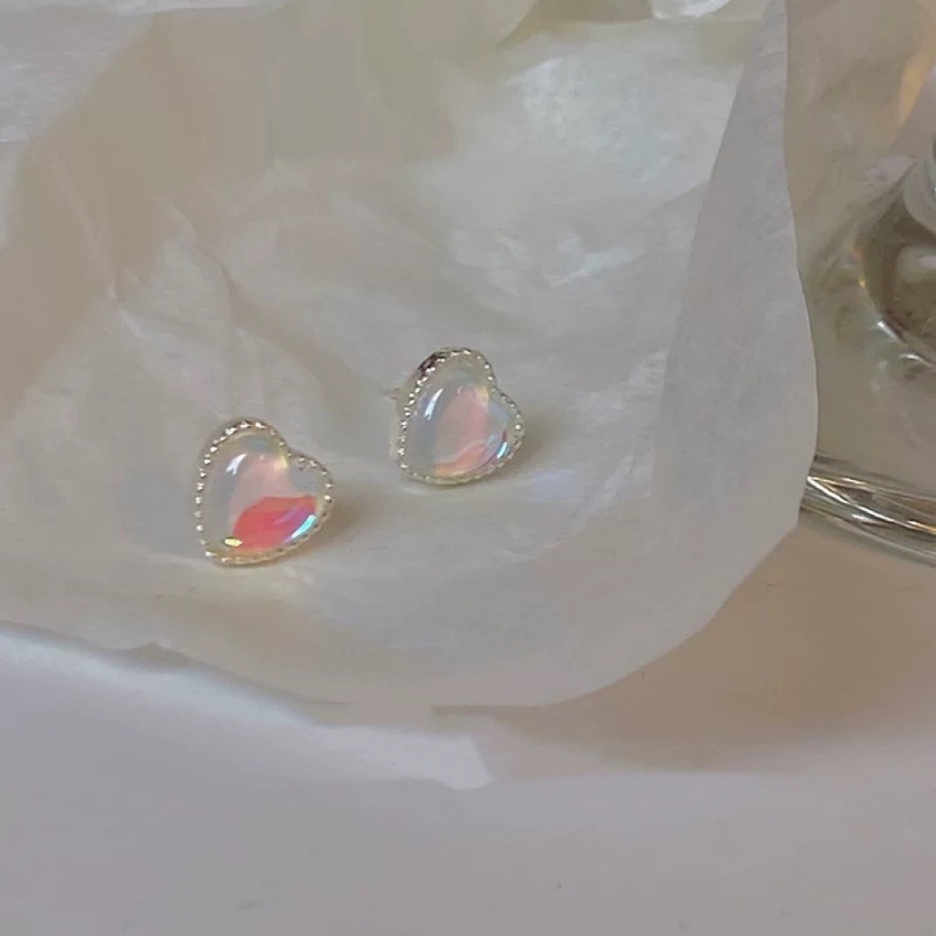 Anting Stud Opal Bentuk Hati Warna Pink Gaya Korea Untuk Perempuan