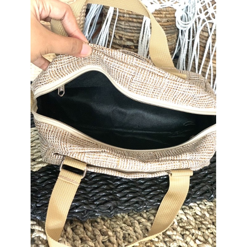 Amanda bag/sling bag tenteng goni premium