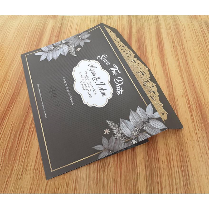 undangan hitam simpel dan elegan, desain rustic yang menawan