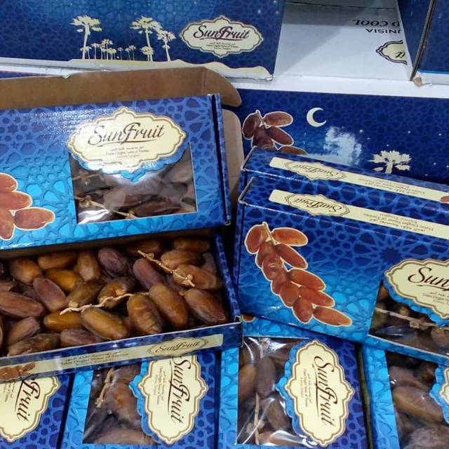 

Kurma tunis tangkai.