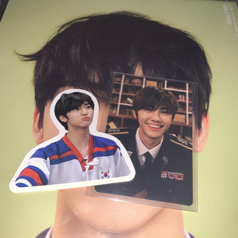 jaemin puff sticker police