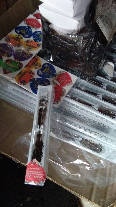 Souvenir Pernikahan Tatakan Gelas Box