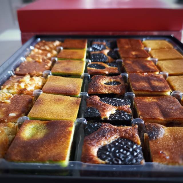 

Lapis legit Mandeh Dewil