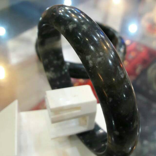 Gelang Giok Nephrite Jade Air