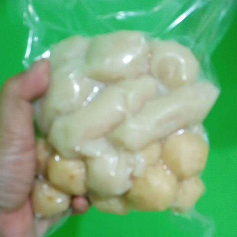 

Pempek campur 20 buah Khas Palembang. Pempek ikan Gabus murni