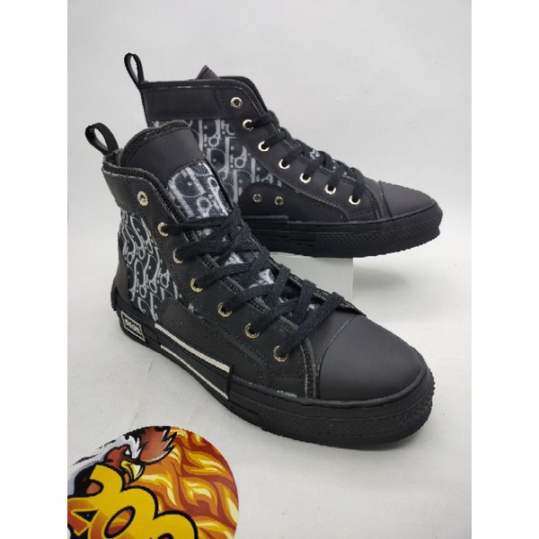 Secondhand Sepatu Dior B23 Black High Cut