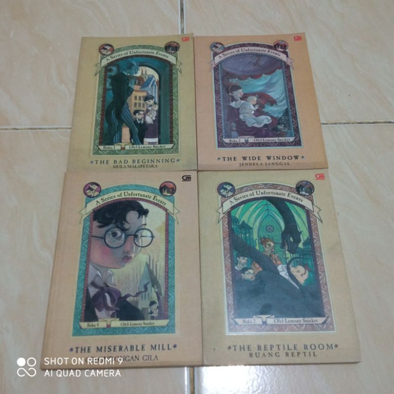 Novel A Series of Unfortunate Events by Lemony Snicket