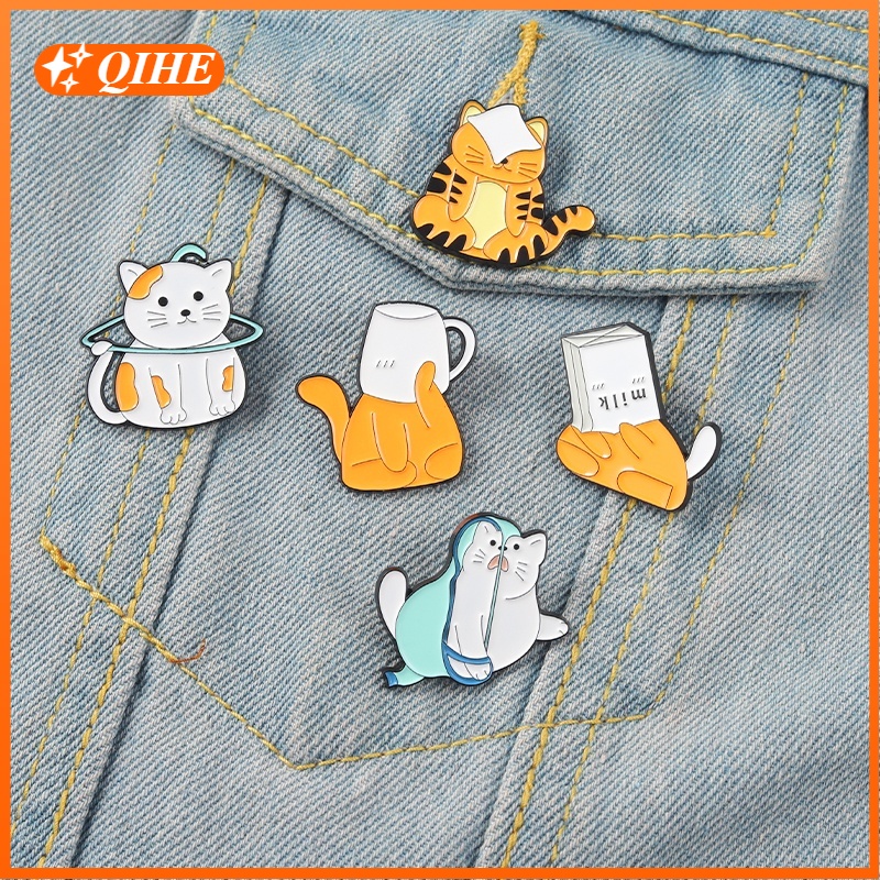 Cartoon White Cat Enamel Lapel Pin Animal Yellow Cat Badge Brooch Backpack Accessories Collection Gifts for Friends