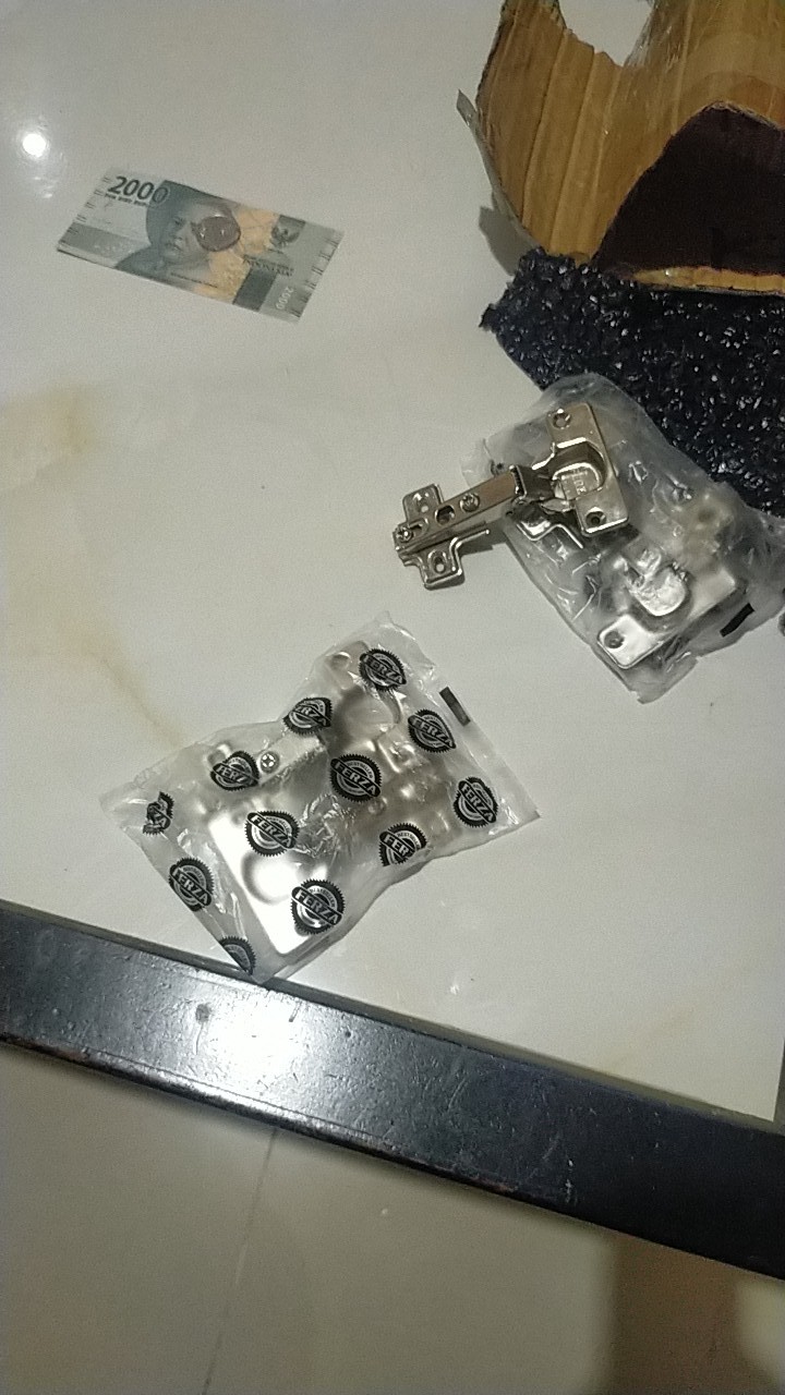 Engsel Sendok / Engsel Lemari