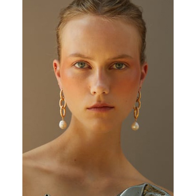 LRC Anting Tusuk Fashion Gold Stitching Faux Pearl Earrings F76954