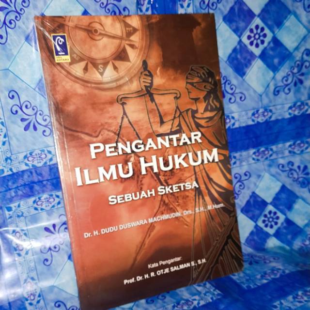 

Pengantar ilmu hukum sebuah sketsa.buku asli