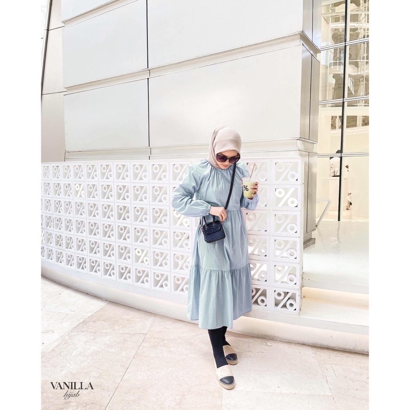 preloved midi tunik vanilla hijab bluemint