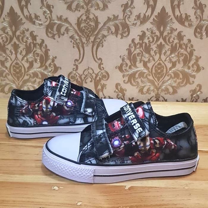 marvel converse kids