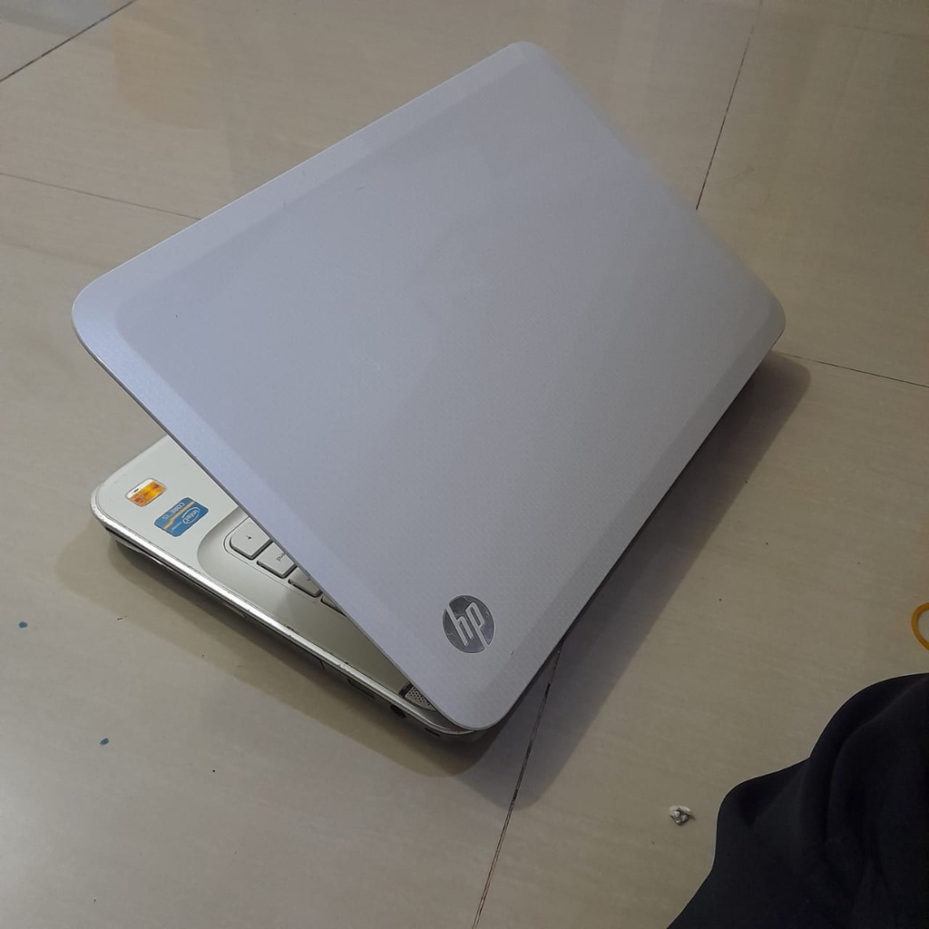 Laptop Leptop seken Second Bekas gaming HP CORE I3 Radeon mulus siap pakai