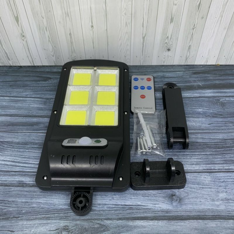 LAMPU JALAN TENAGA SURYA