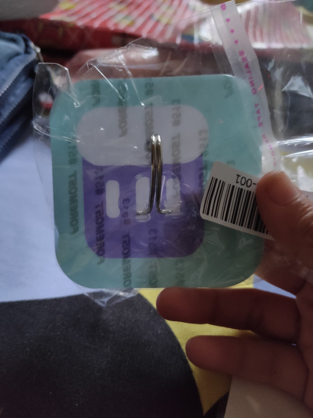 Hw Seamless No Punching Hook For Kitchen Bathroom Home Cartoon Self-adhesive Hooks