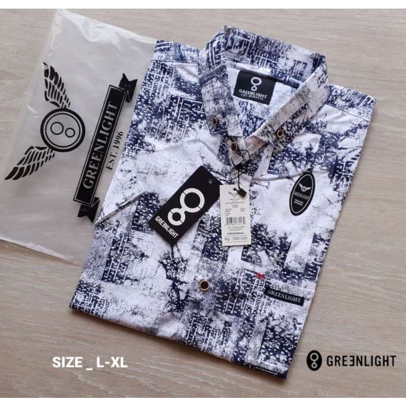 KEMEJA PENDEK MOTIF PREMIUM SLIMFIT/HEM PENDEK MOTIF