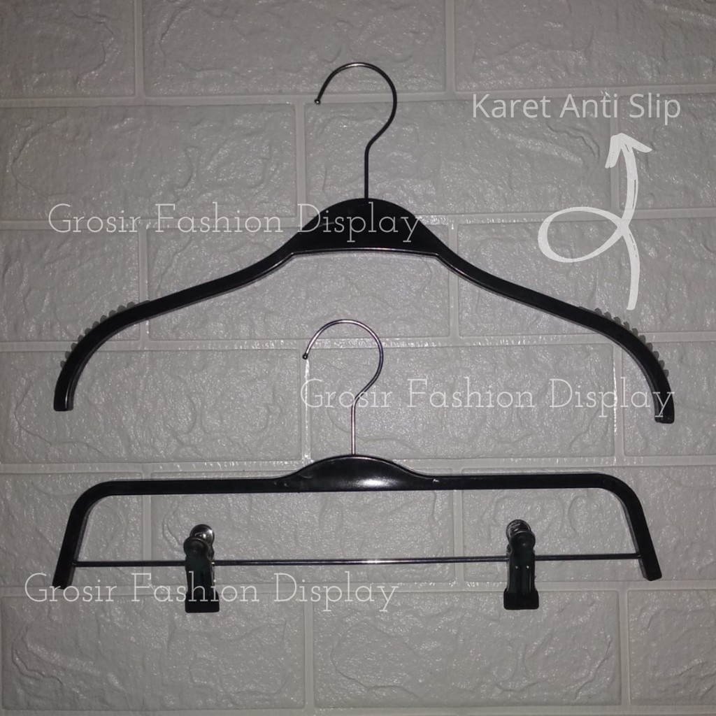 Hanger Plastik Hitam Gantungan plastik Warna Hitam HangerJepit / Tanpa Jepit - BH