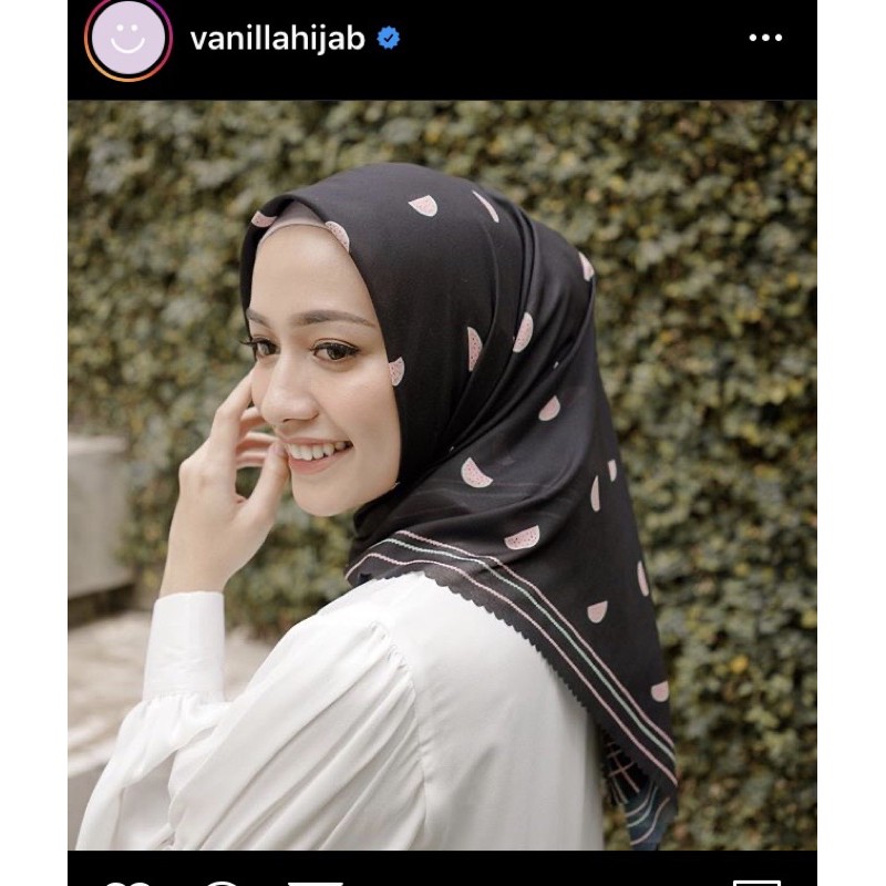 PL Ceria Scarf Semangka by Vanilla Hijab sekali pakai