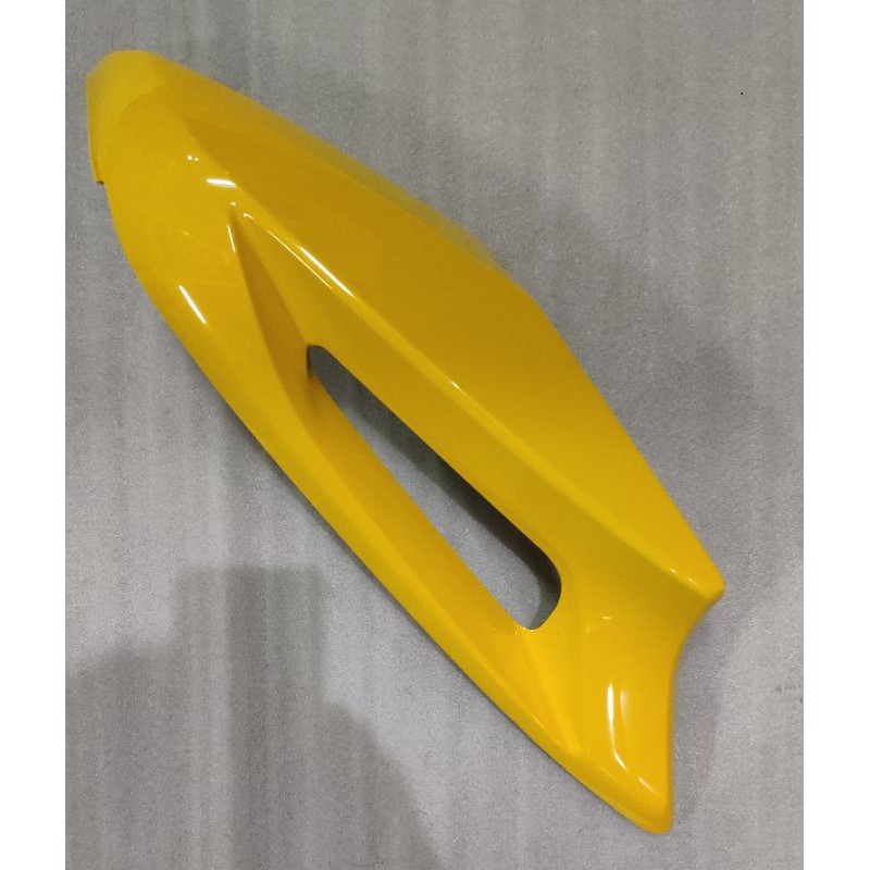 Cover R Main Pipe Kanan Blade Kuning Ori Honda 64400KWB920PFY