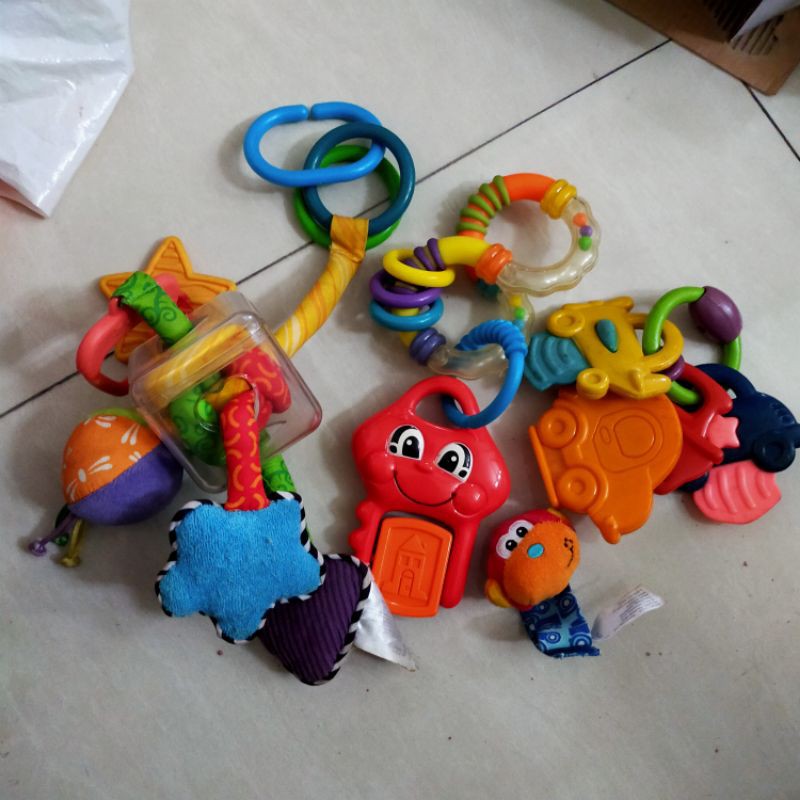 Mainan bayi second